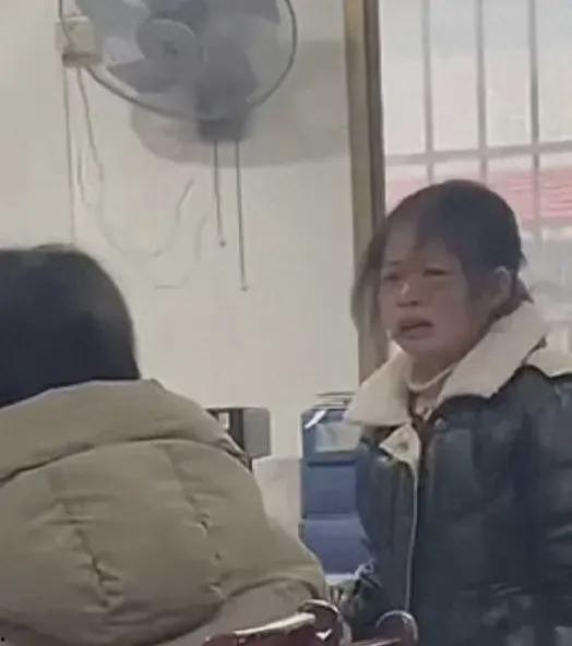 烟台老师吃瓜事件视频,视频曝光引发社会热议