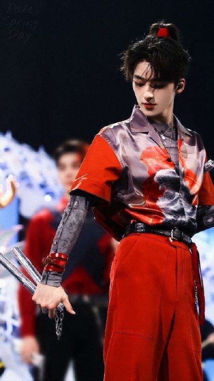 吃瓜网站爆料许凯视频,吃瓜网站揭秘明星幕后生活